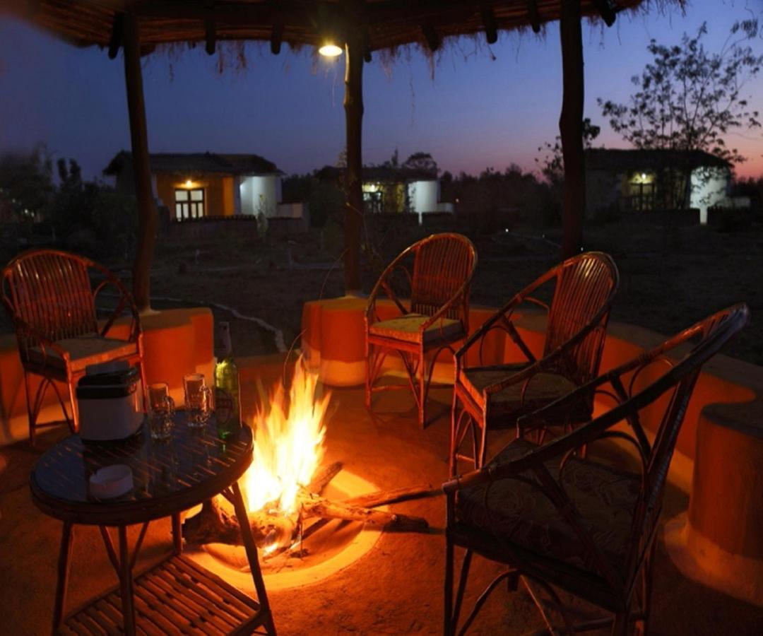 Kanha Village Eco Resort Ngoại thất bức ảnh